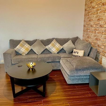 2 Bedroom City-Centre Apartment With Free Parking Belfast Esterno foto